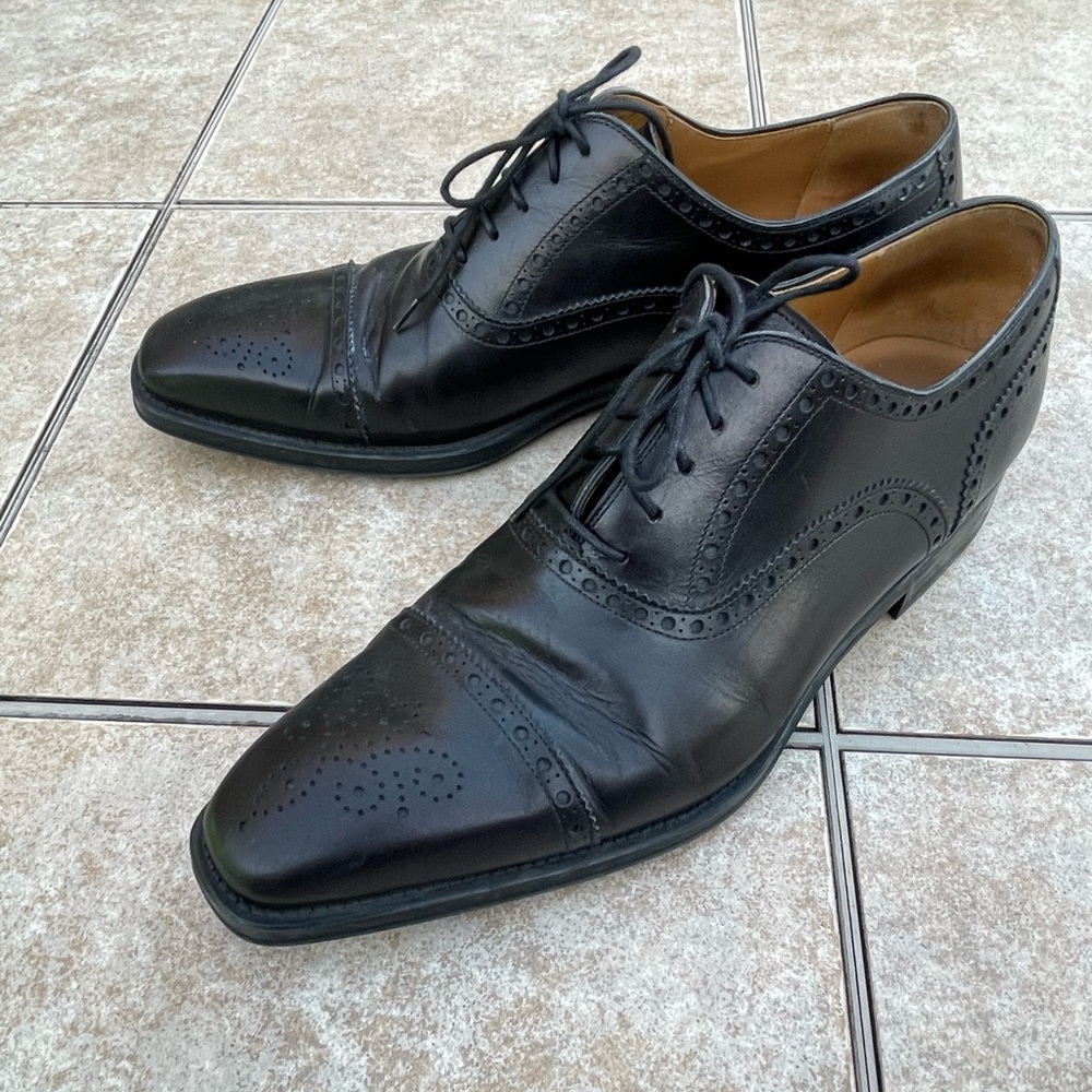 Magnanni black leather shoes